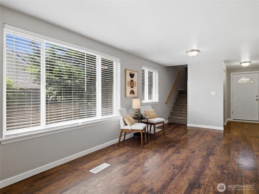 Property photo for 1025 S Prospect Street, Tacoma photo 9