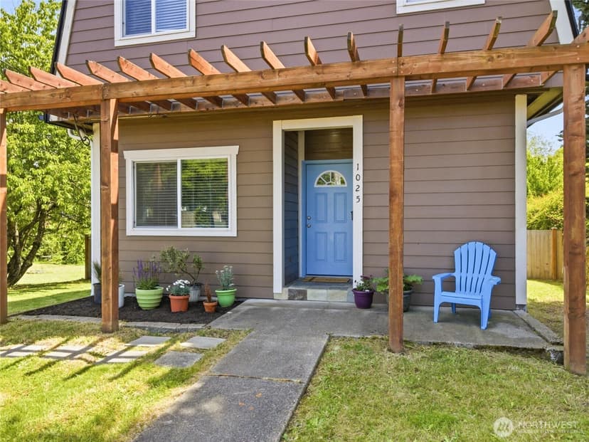 Property photo for 1025 S Prospect Street, Tacoma photo 4