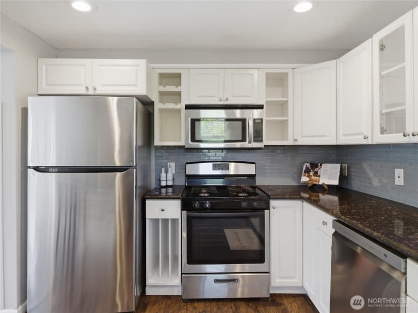 Property photo for 1025 S Prospect Street, Tacoma photo 14