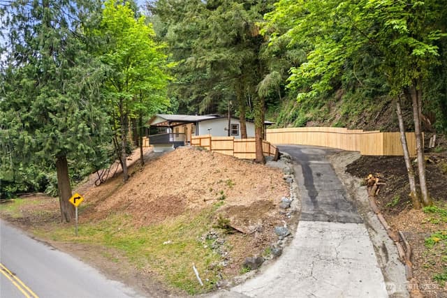 Property photo for 22518 Dorre Don Way, Maple Valley photo 3