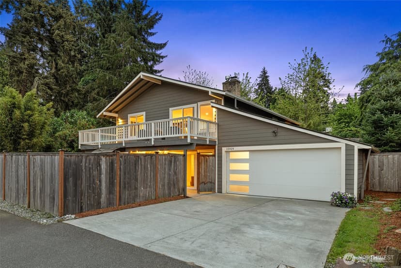 Property photo for 15919 NE 84th Avenue NE, Kenmore photo 32