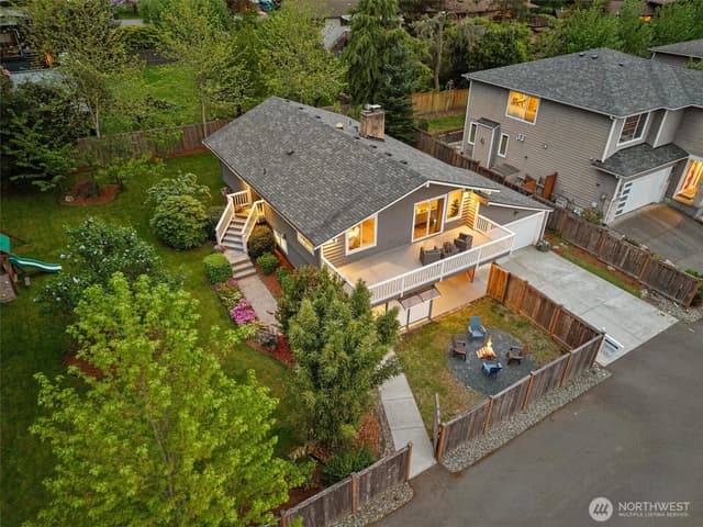 Property photo for 15919 NE 84th Avenue NE, Kenmore
