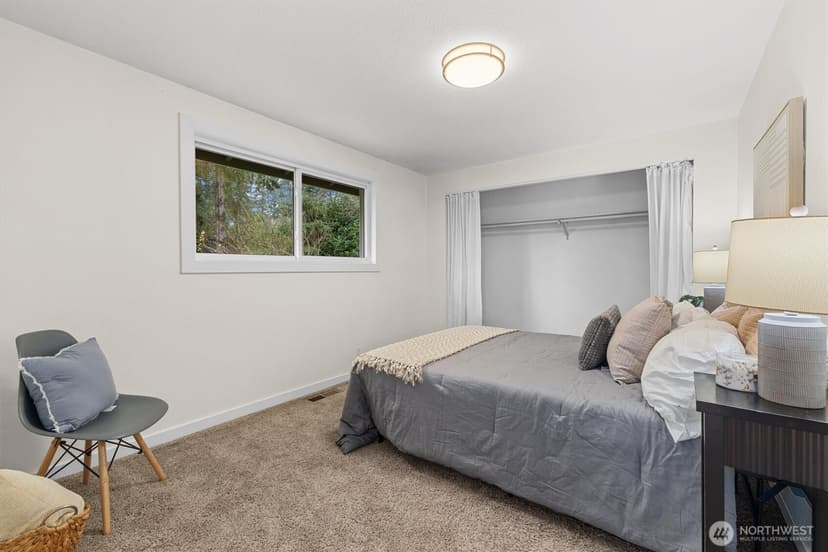 Property photo for 15919 NE 84th Avenue NE, Kenmore photo 14