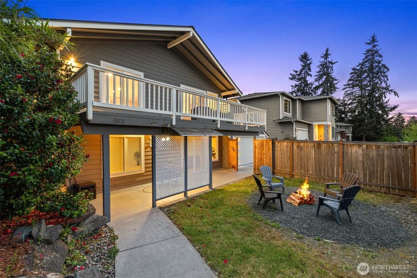 Property photo for 15919 NE 84th Avenue NE, Kenmore photo 29