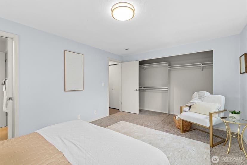 Property photo for 15919 NE 84th Avenue NE, Kenmore photo 17