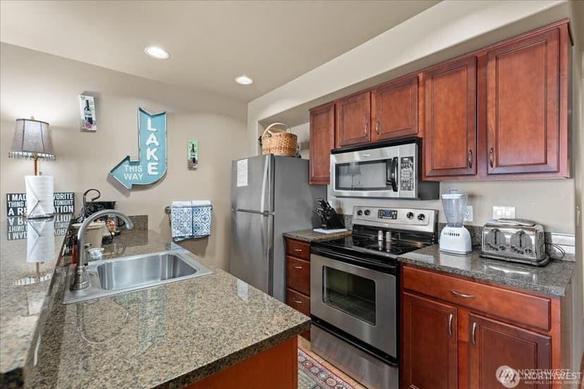 Property photo for 322 W Woodin Avenue #528, Chelan photo 10