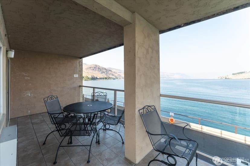 Property photo for 322 W Woodin Avenue #528, Chelan photo 22