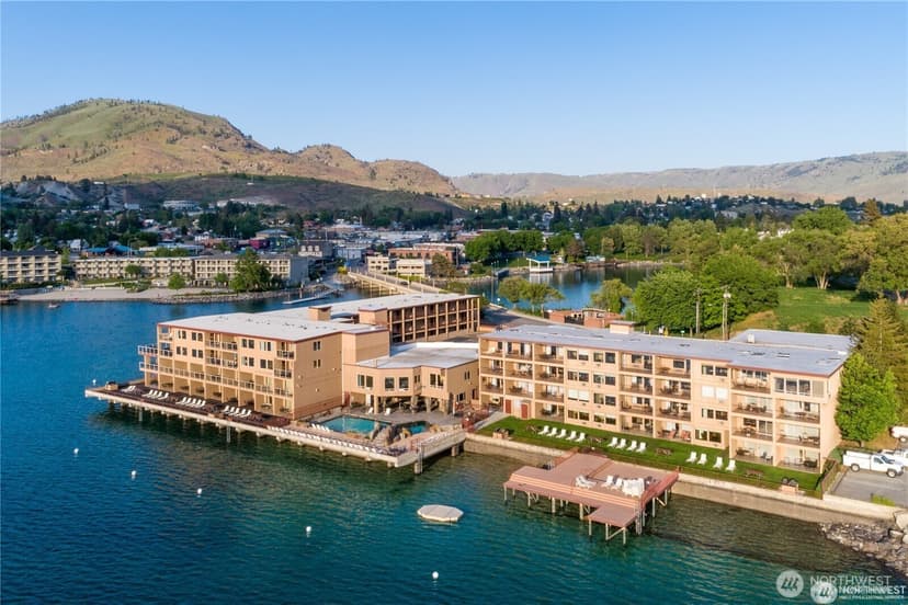 Property photo for 322 W Woodin Avenue #528, Chelan