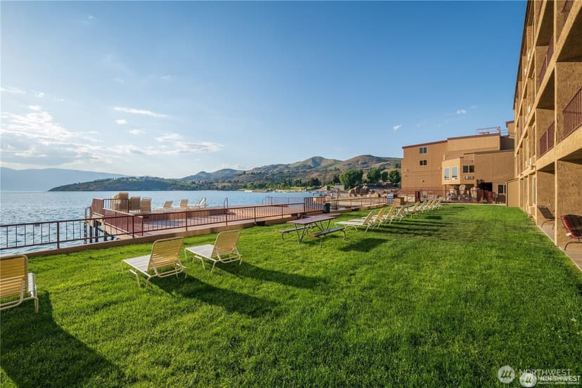 Property photo for 322 W Woodin Avenue #528, Chelan photo 27