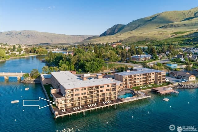 Property photo for 322 W Woodin Avenue #528, Chelan photo 2