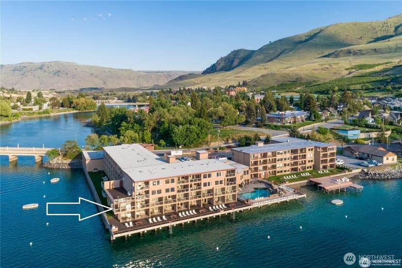 Property photo for 322 W Woodin Avenue #528, Chelan photo 2