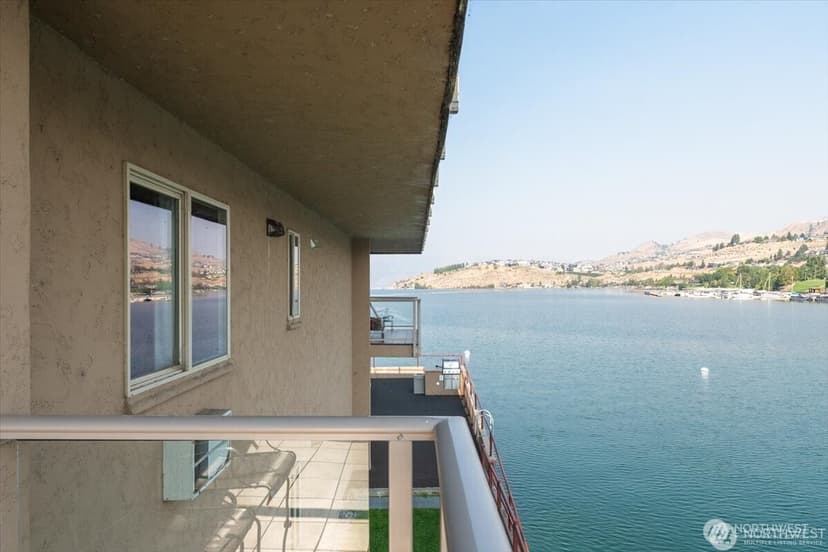 Property photo for 322 W Woodin Avenue #528, Chelan photo 20