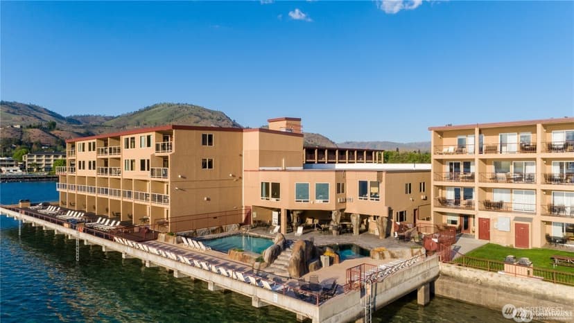 Property photo for 322 W Woodin Avenue #528, Chelan photo 25