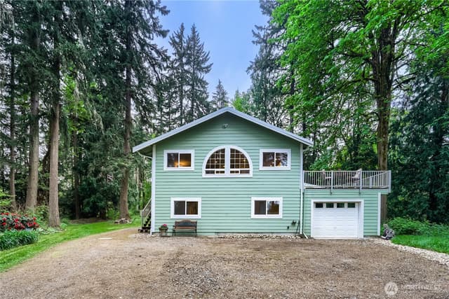 Property photo for 18314 320th Avenue NE, Duvall photo 3