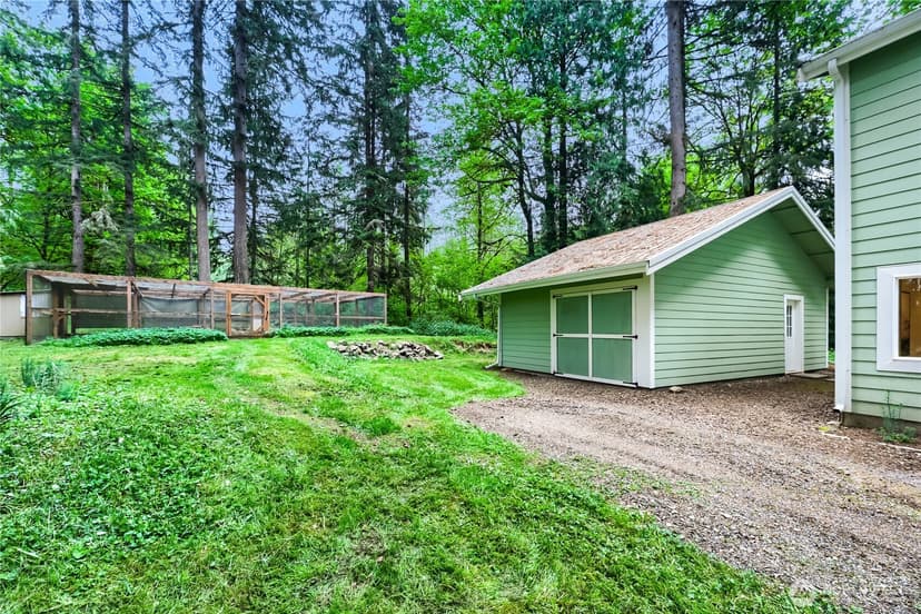 Property photo for 18314 320th Avenue NE, Duvall photo 24