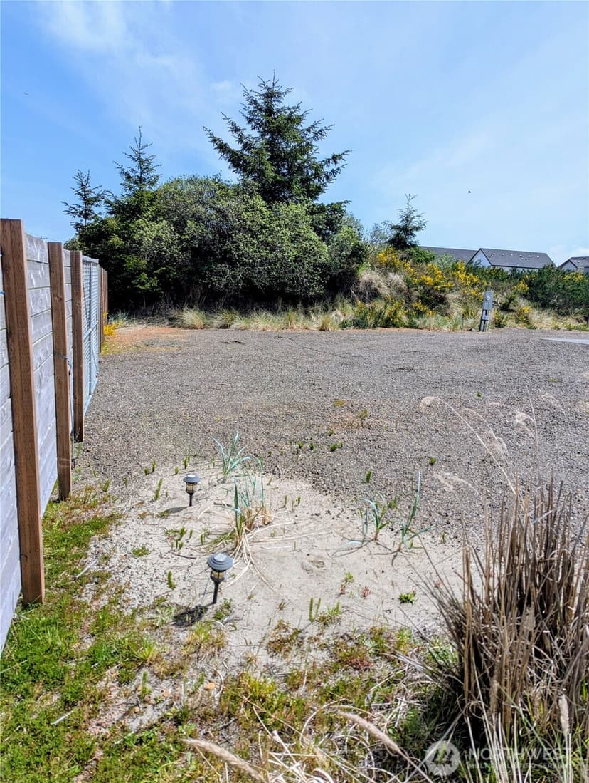 Property photo for 235 Marine View Drive SW SW, Ocean Shores photo 9