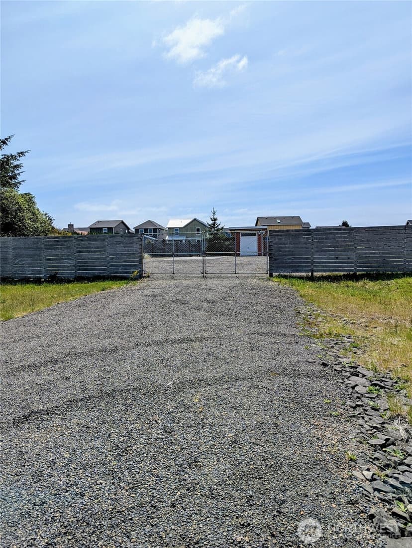 Property photo for 235 Marine View Drive SW SW, Ocean Shores