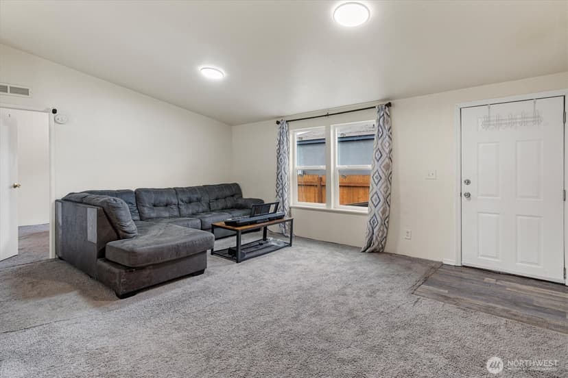 Property photo for 10428 137th Street Court E #47, Puyallup photo 4