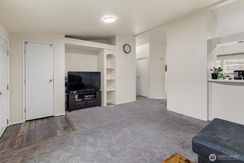 Property photo for 10428 137th Street Court E #47, Puyallup photo 6