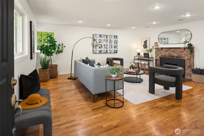 Property photo for 10617 21st Avenue SW, Seattle photo 3