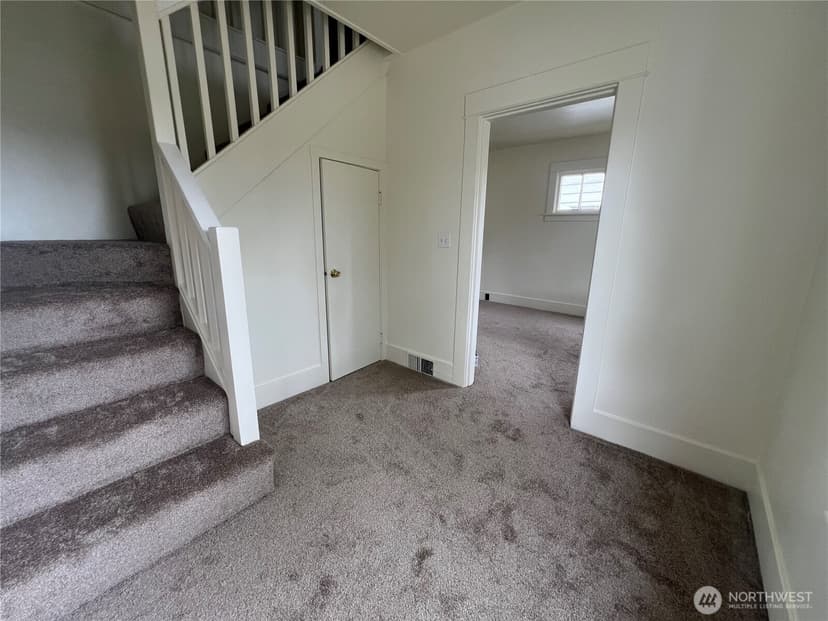Property photo for 2123 S Wilkeson Street, Tacoma photo 9