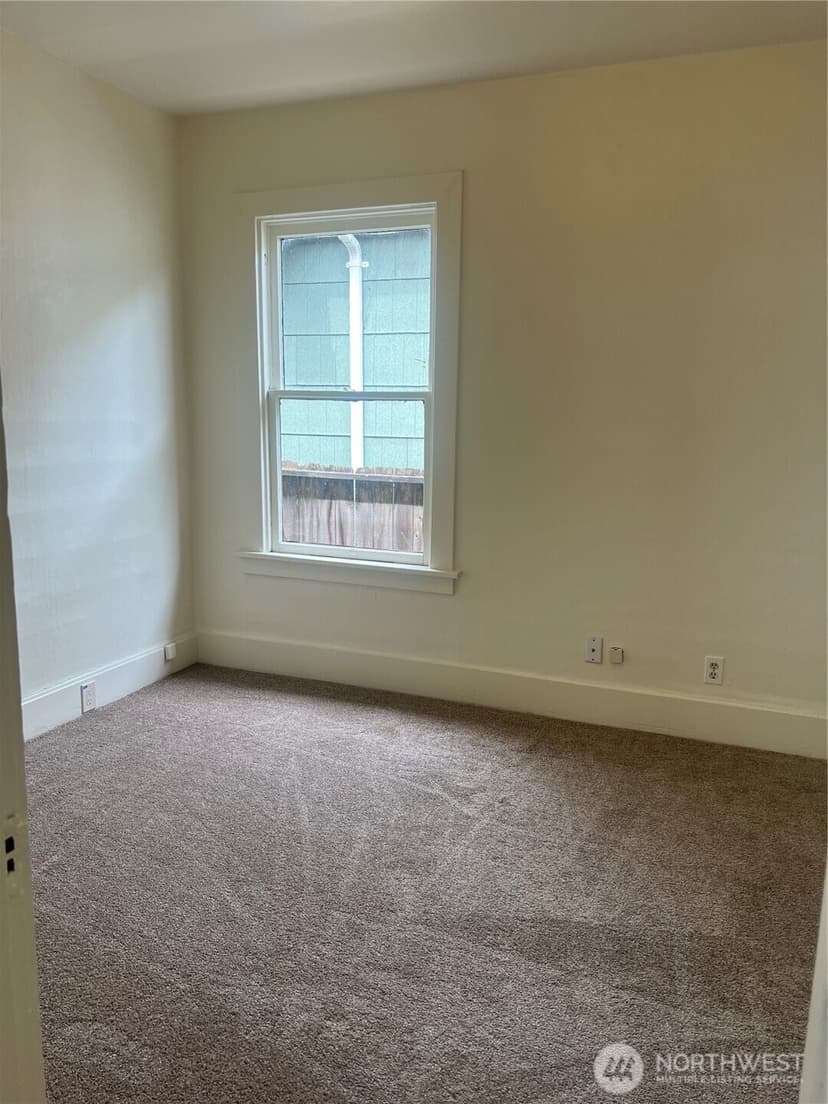 Property photo for 2123 S Wilkeson Street, Tacoma photo 5
