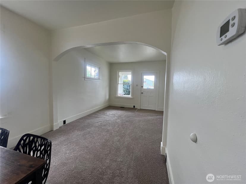 Property photo for 2123 S Wilkeson Street, Tacoma photo 6