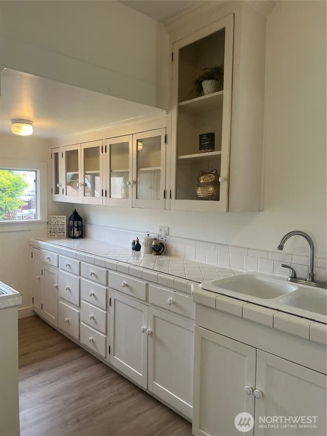 Property photo for 2123 S Wilkeson Street, Tacoma photo 2