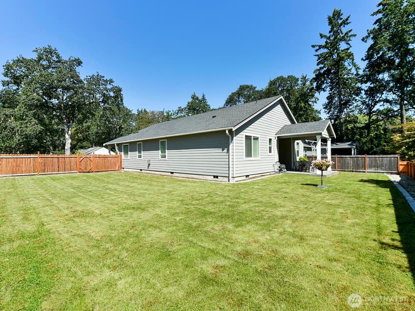 Property photo for 12825 Lakeholme Road SW, Lakewood photo 20