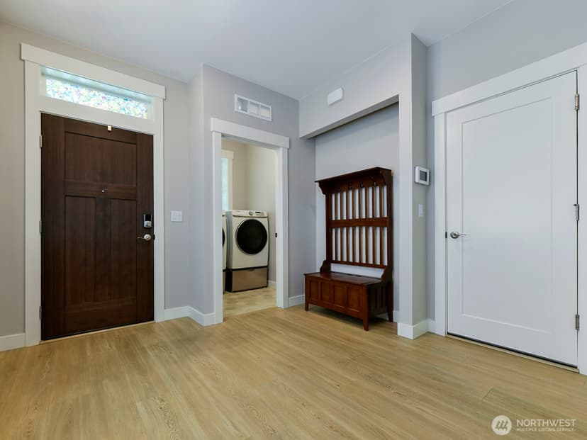 Property photo for 12825 Lakeholme Road SW, Lakewood photo 26