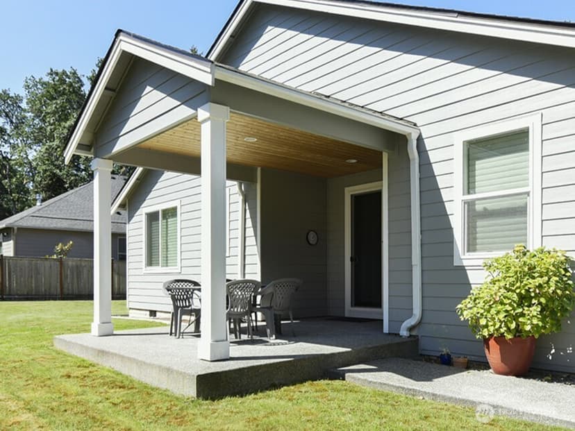 Property photo for 12825 Lakeholme Road SW, Lakewood photo 19