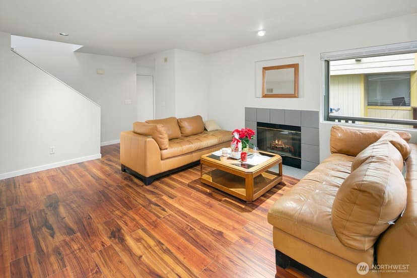 Property photo for 2367 S Forest Street, Seattle photo 3