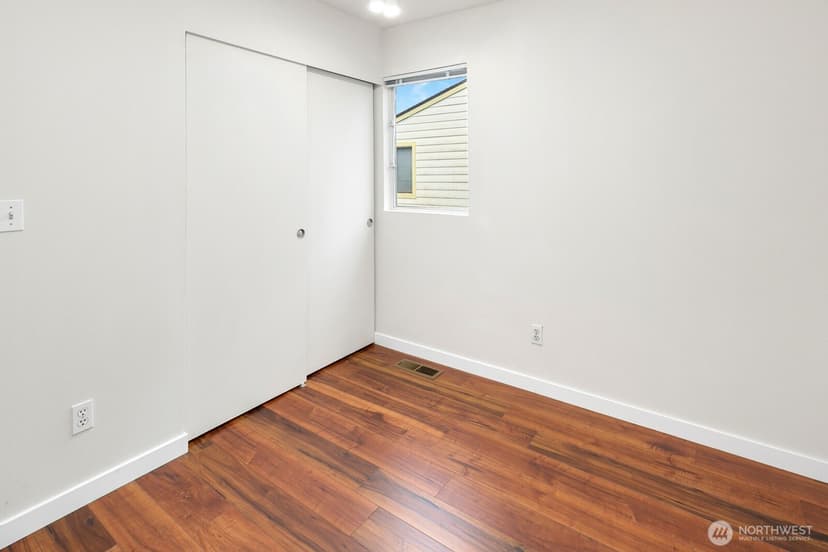 Property photo for 2367 S Forest Street, Seattle photo 15