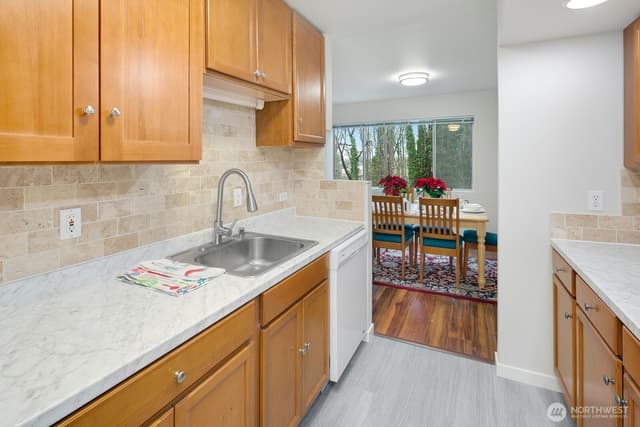 Property photo for 2367 S Forest Street, Seattle photo 5