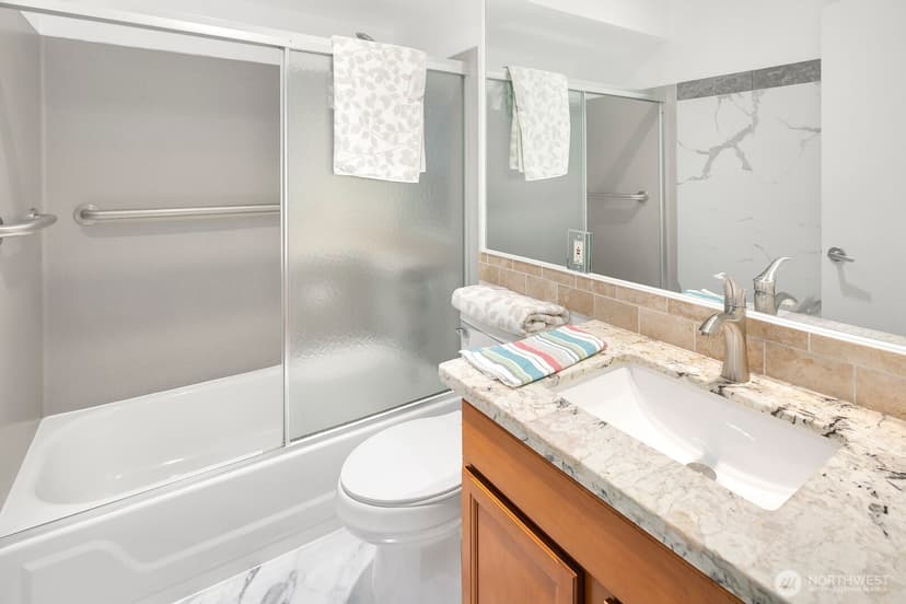 Property photo for 2367 S Forest Street, Seattle photo 12