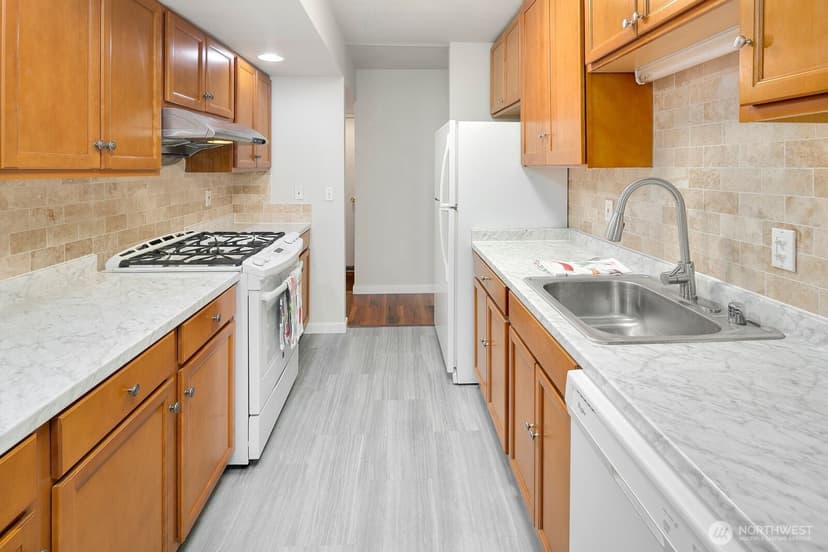 Property photo for 2367 S Forest Street, Seattle photo 4