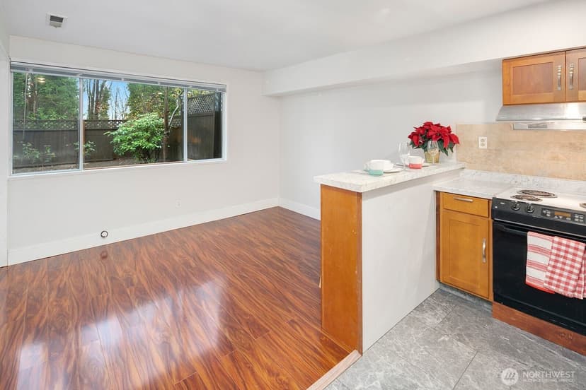 Property photo for 2367 S Forest Street, Seattle photo 17