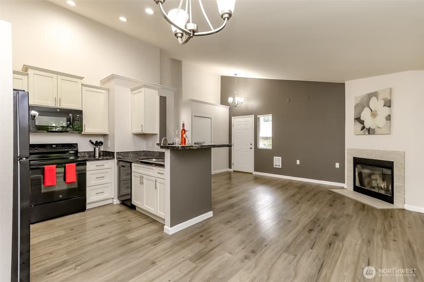 Property photo for 2100 S 336th Street #R1, Federal Way photo 5