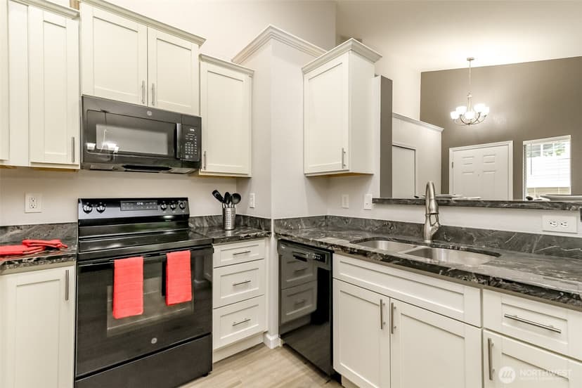 Property photo for 2100 S 336th Street #R1, Federal Way photo 7