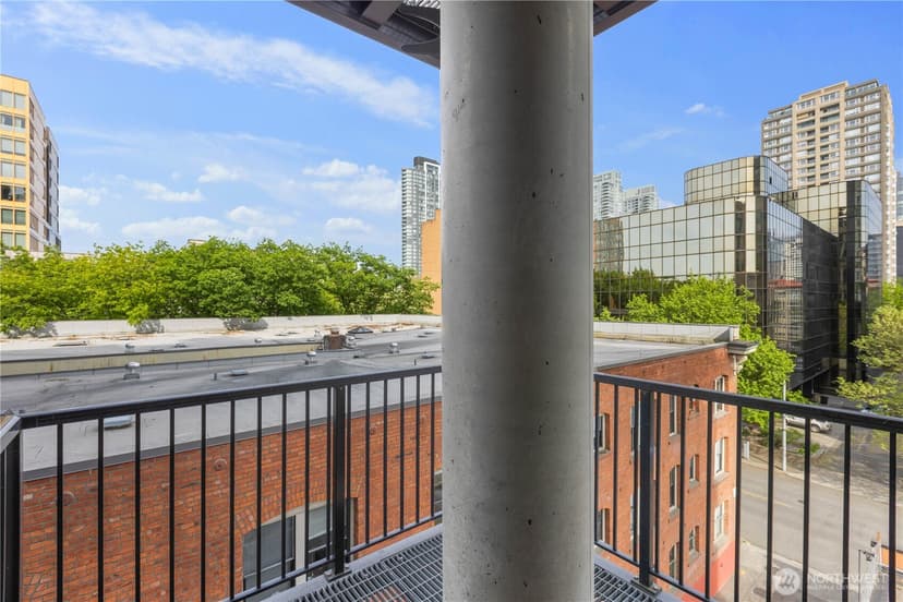 Property photo for 2720 3rd Avenue #509, Seattle photo 11