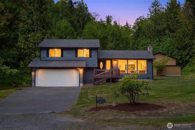 Property photo for 6815 115th Street NW, Tulalip photo 2