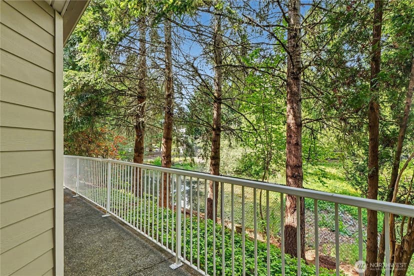 Property photo for 2160 Newport Way NW #6-1, Issaquah photo 24