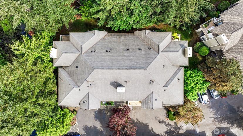 Property photo for 2160 Newport Way NW #6-1, Issaquah photo 26