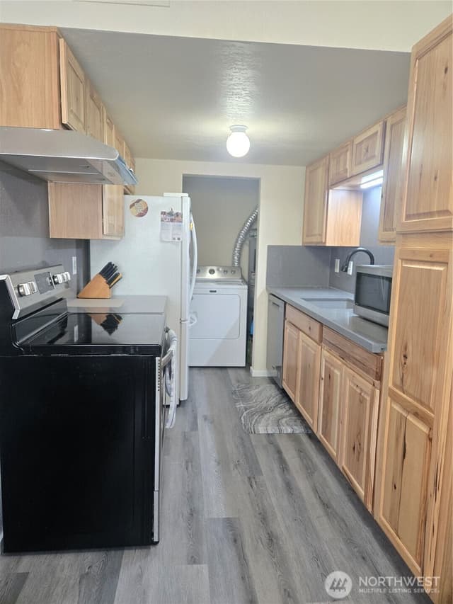Property photo for 3515 S 160th Street #B-5, SeaTac photo 5