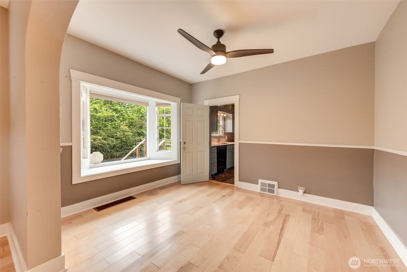 Property photo for 654 W Main Street, Monroe photo 10
