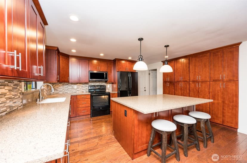 Property photo for 18816 51st Street E, Lake Tapps photo 6