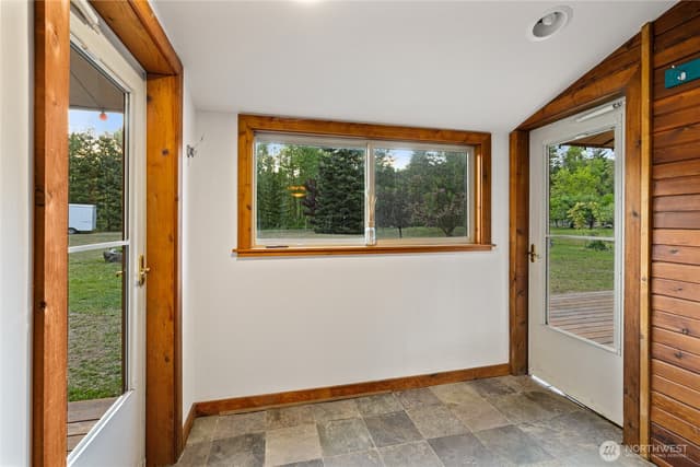 Property photo for 1061 Lauderdale Lane, Cle Elum photo 4