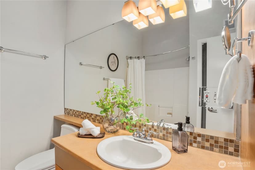 Property photo for 511 7th Avenue #103, Kirkland photo 15