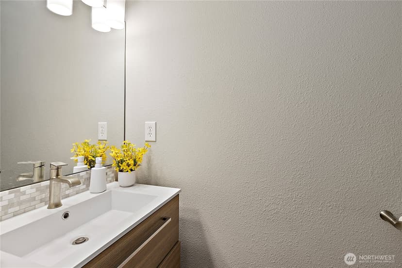 Property photo for 17014 NE 80th Street #C6, Redmond photo 21