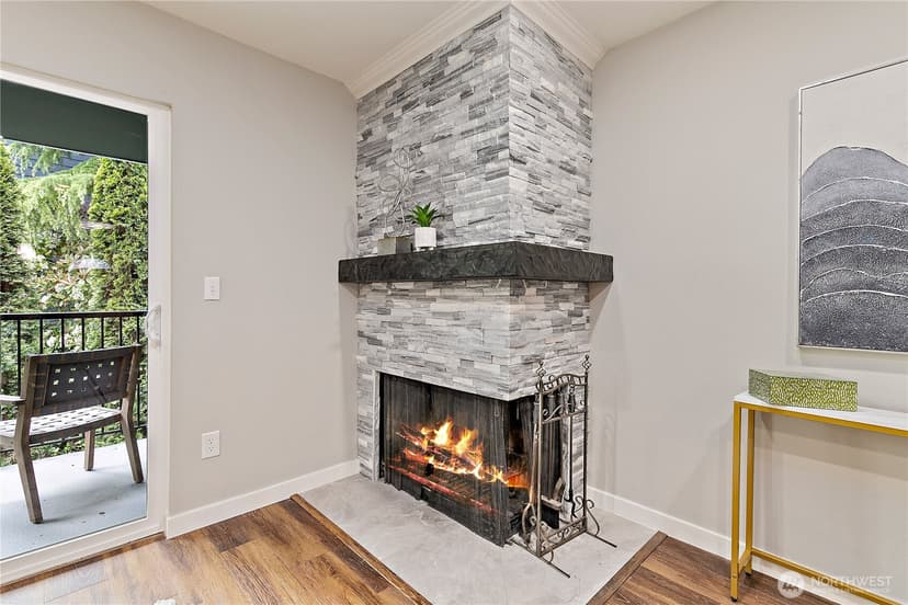 Property photo for 17014 NE 80th Street #C6, Redmond photo 4